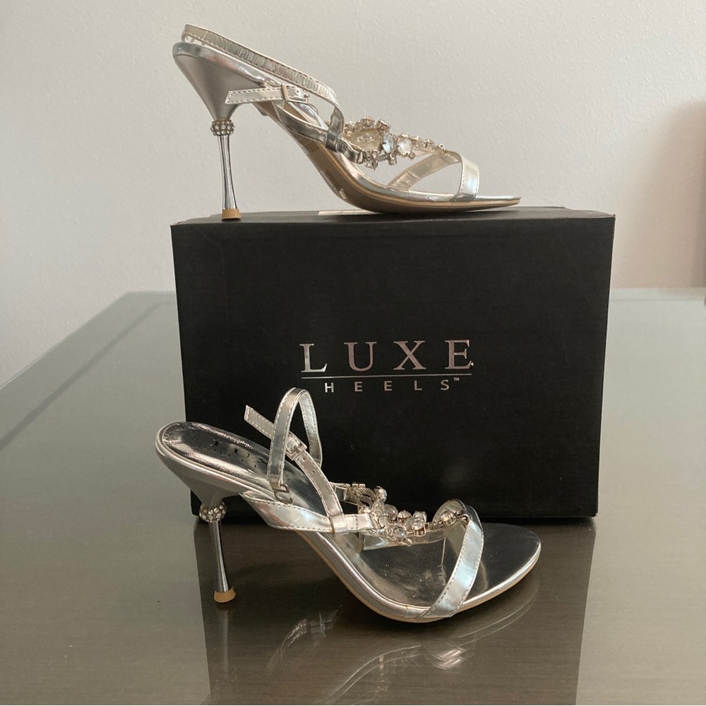 Women’s Silver Size 7 Heels Sandals
